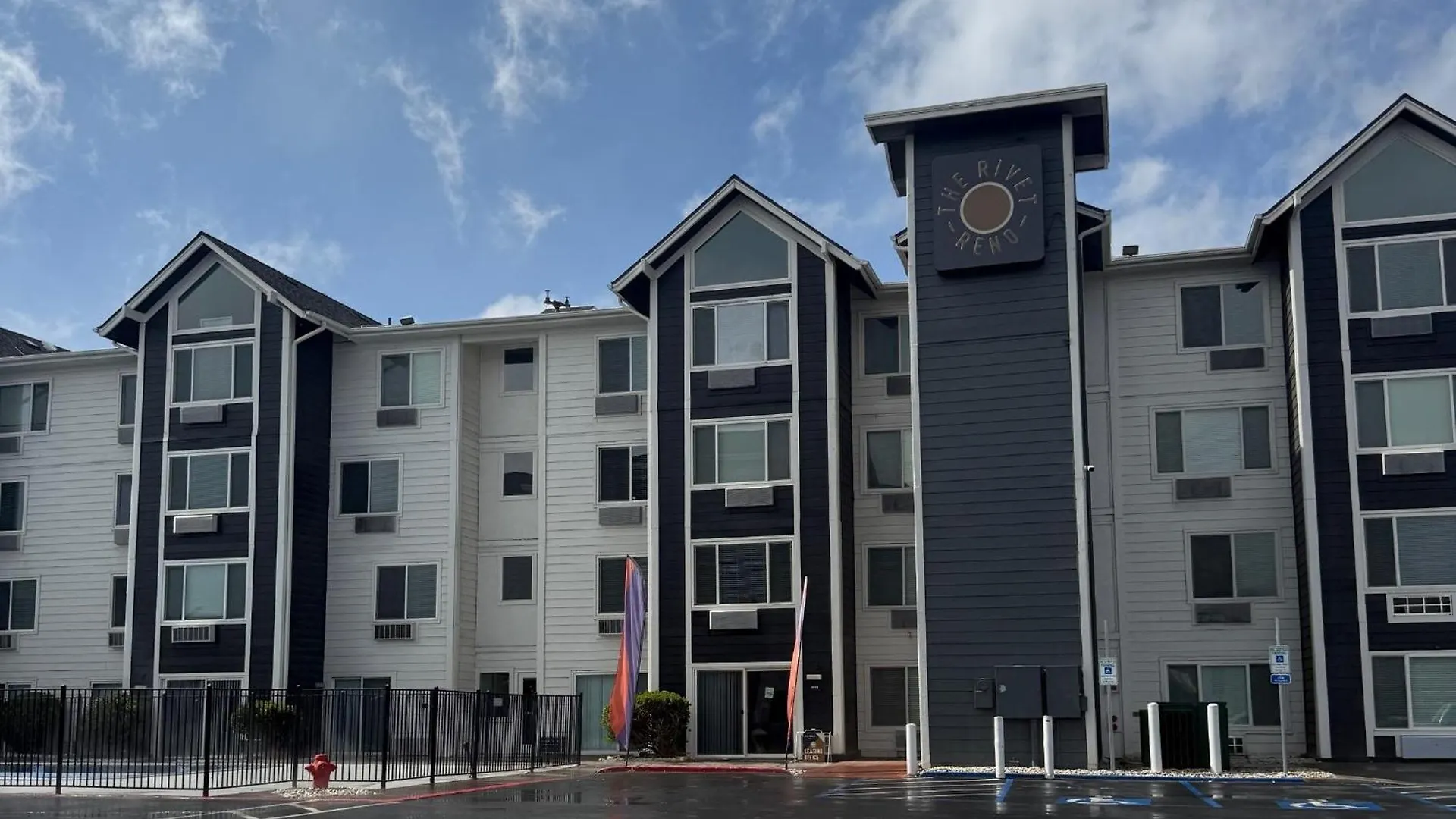 Tahoe Vibe - The Rivet Reno